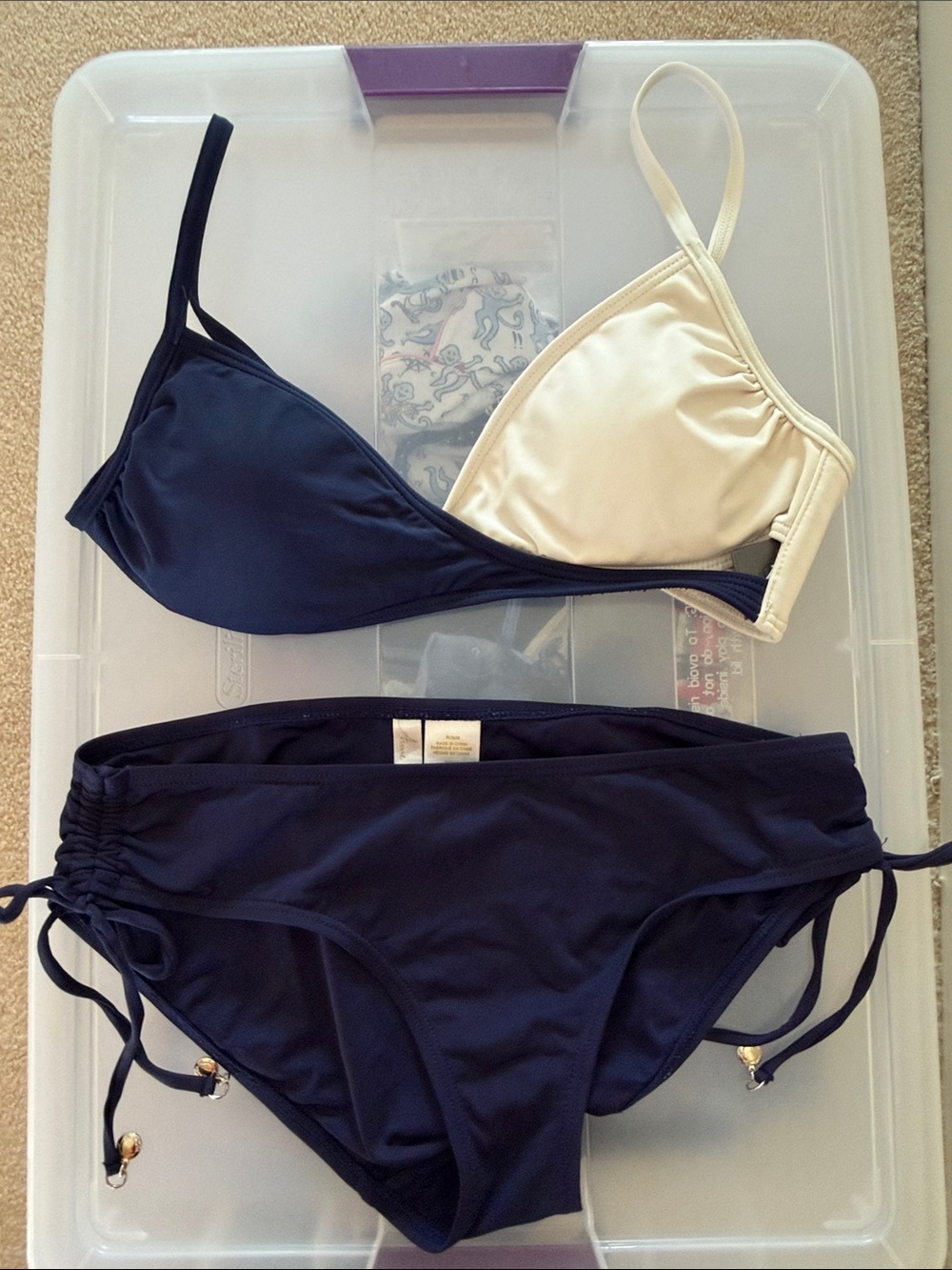 Vince Camino size S bikini top soft cup with med bikini bottom adjustable tie